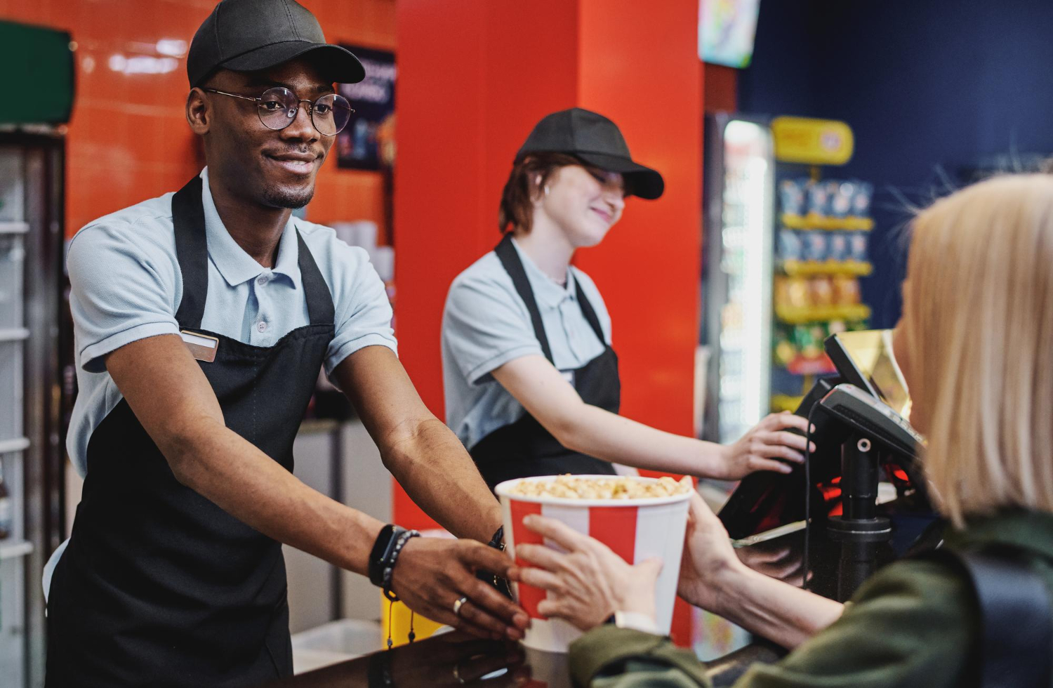 fast-food-industry-trends-navigating-labor-shortages-and-automation
